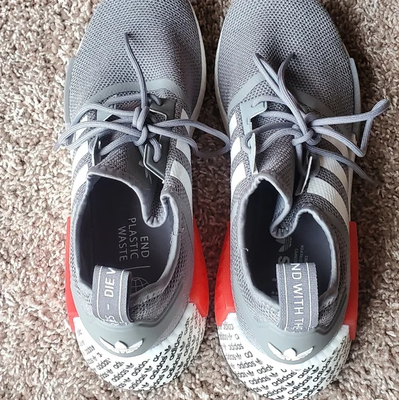Adidas NMD R1 Grey Vivid Red - Picture 4 of 7